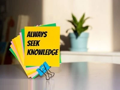 Which works better with earmuffs or earbuds?